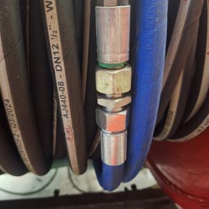 Hose coupling on a high-pressure hose